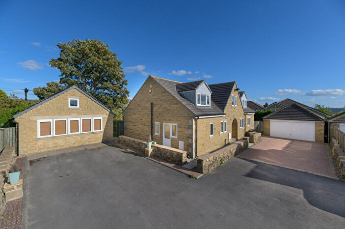 5 Bedroom Detached House For Sale In Eldwick Croft, Eldwick, Bingley, West Yorkshire, BD16