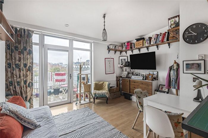 1 Bedroom Flat For Sale In Wandsworth Bridge Road, London, SW6