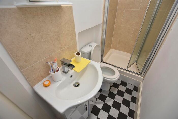 2 Bedroom Property To Rent In Milner Road, Selly Oak, Birmingham, B29