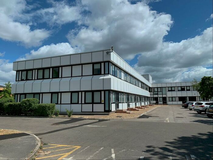 1 Bedroom Flat To Rent In Welton Road, Swindon, SN5