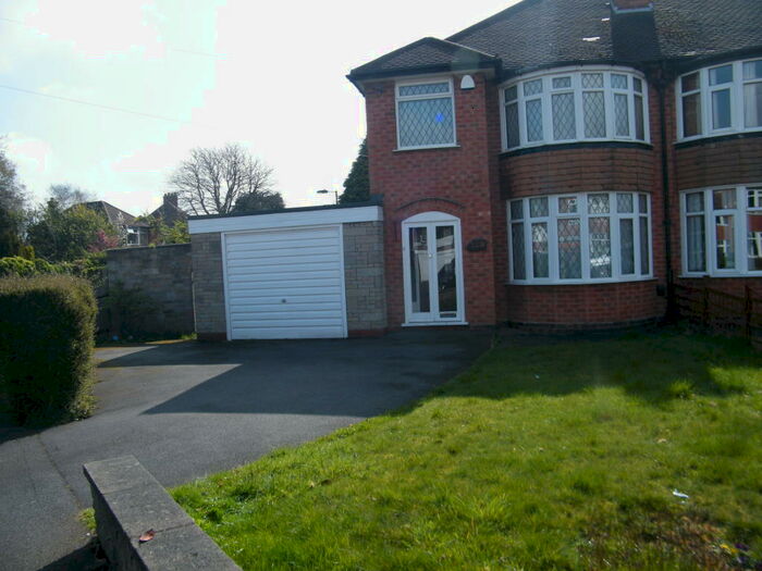 3 Bedroom House To Rent In Yoxall Road, Shirley, Solihull, B90