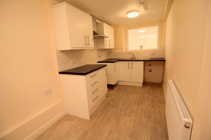 2 Bedroom Maisonette To Rent In Hill Street, Poole, BH15