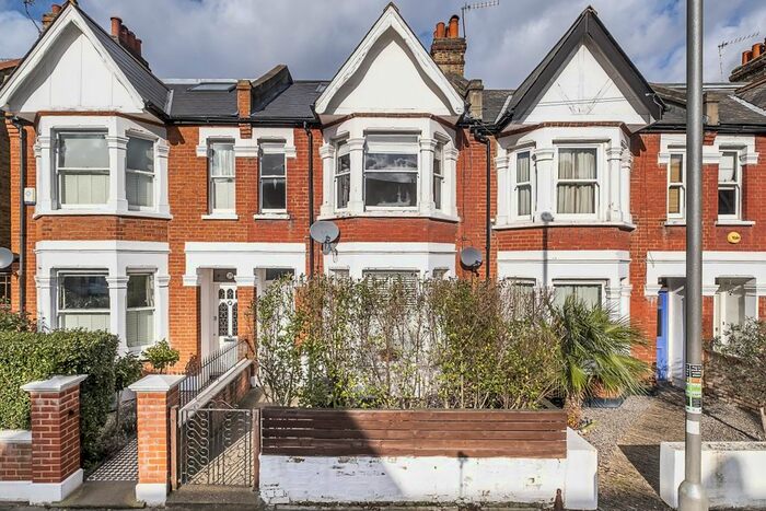 1 Bedroom Flat To Rent In Ravensbury Road, London, SW18