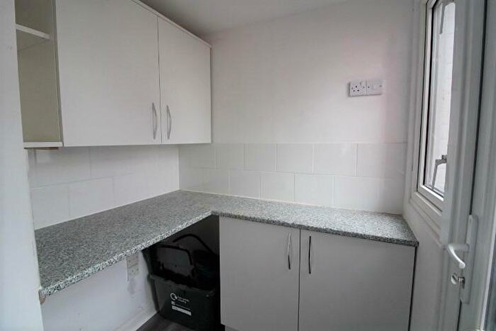 1 Bedroom Terraced House To Rent In Reynolds Mews, Exmouth, EX8