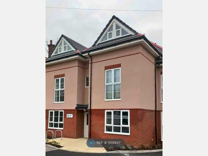 1 Bedroom Flat To Rent In Lambert House, Poole, BH14