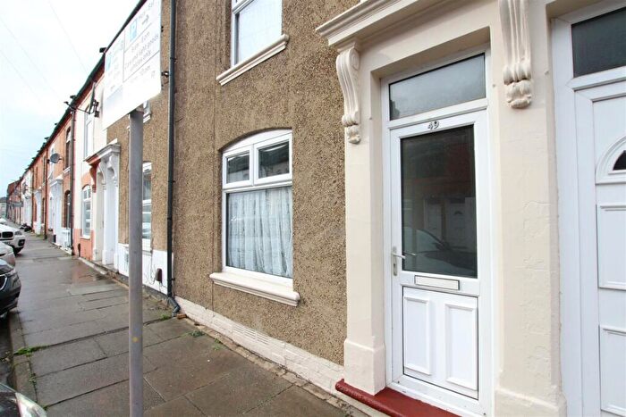 2 Bedroom House To Rent In Dunster Street, Northampton, NN1