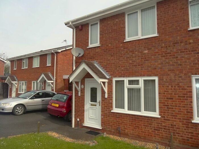 2 Bedroom Semi-Detached House To Rent In Lawford Close, Telford TF4