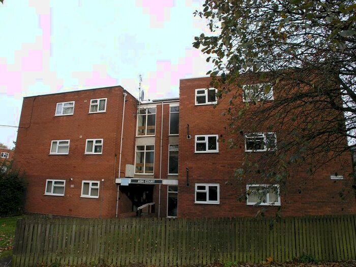 1 Bedroom Flat To Rent In Cemetery Road, Stourbridge, DY9
