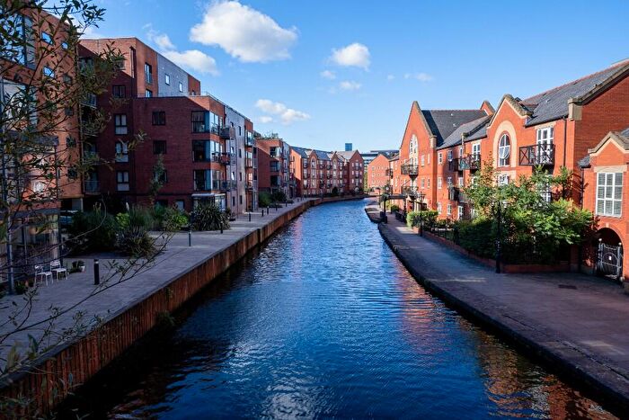 1 Bedroom Apartment To Rent In Bed Comp, Great Ancoats Street, M4