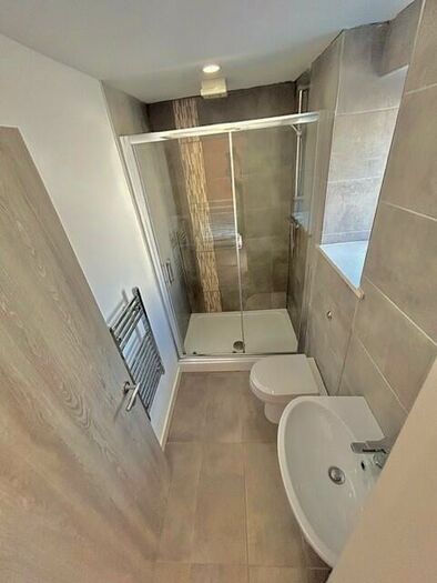 1 Bedroom Apartment To Rent In Richmond Road, Cardiff(City), CF24