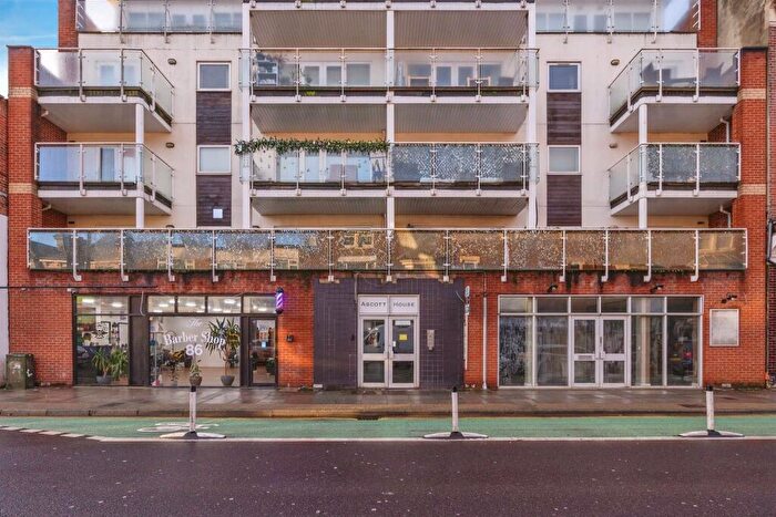 2 Bedroom Flat For Sale In Elm Grove, Southsea, PO5