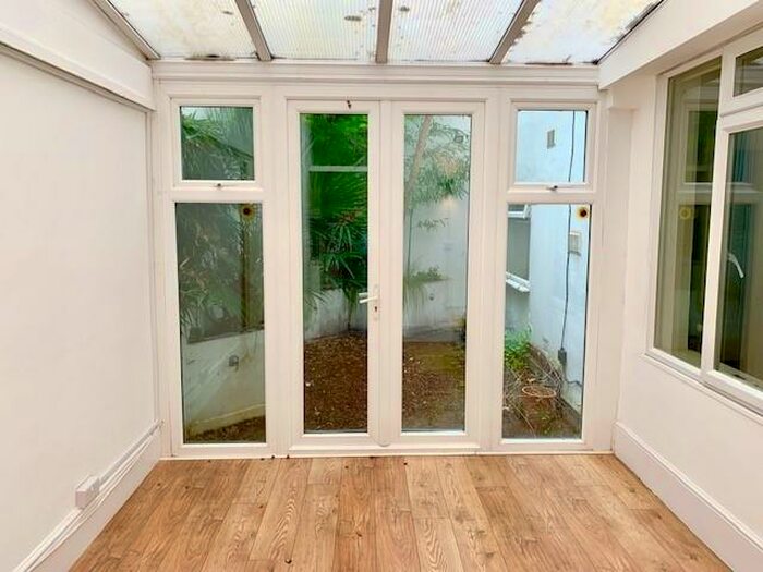 2 Bedroom Flat To Rent In Ainger Road, London, NW3