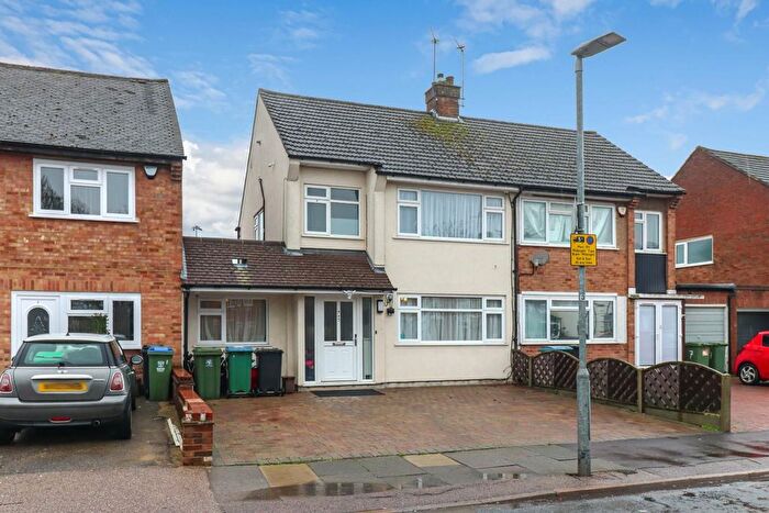 4 Bedroom Semi Detached House For Sale In Evans Avenue, Watford, WD25