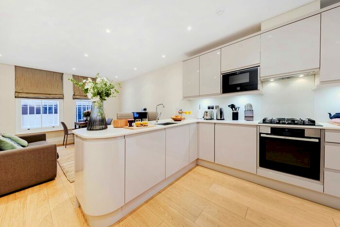 1 Bedroom Flat To Rent In Great Titchfield Street (), London, W1W