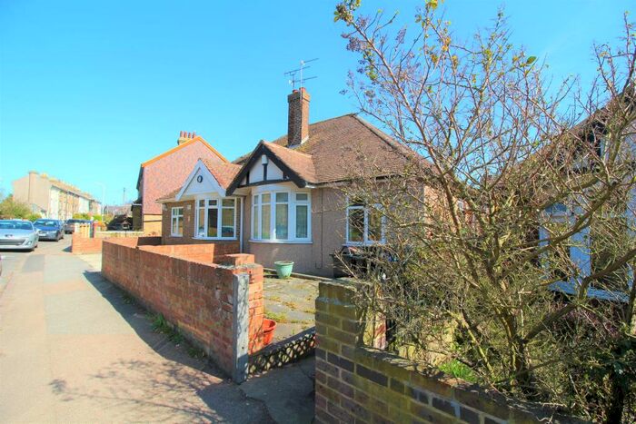 2 Bedroom Semi-Detached Bungalow To Rent In Ramsgate, CT11