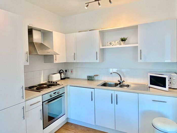 1 Bedroom Flat To Rent In Market Street, Llanelli, SA15