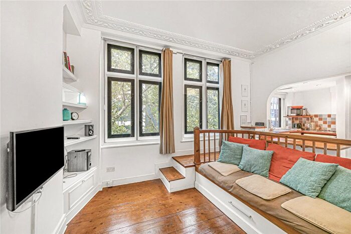 Studio To Rent In Charing Cross Road, London, WC2H