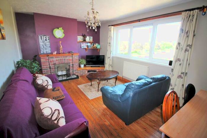 2 Bedroom Flat To Rent In Locksway Road, Southsea, PO4