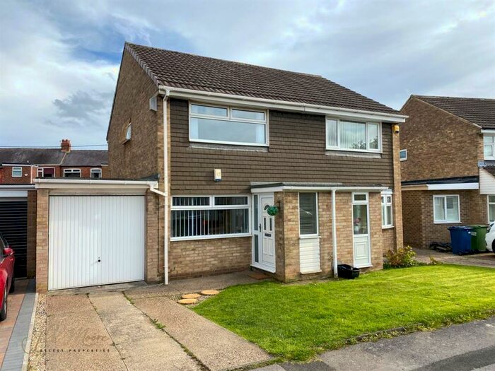 2 Bedroom Semi-Detached House To Rent In Fountains Close, Washington, NE38