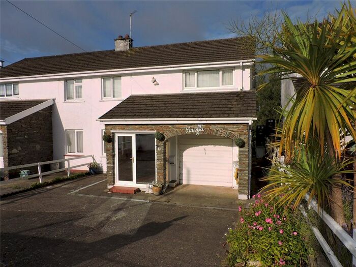 3 Bedroom Semi-Detached House For Sale In Brynhyfryd, Llandissilio, Clunderwen, SA66