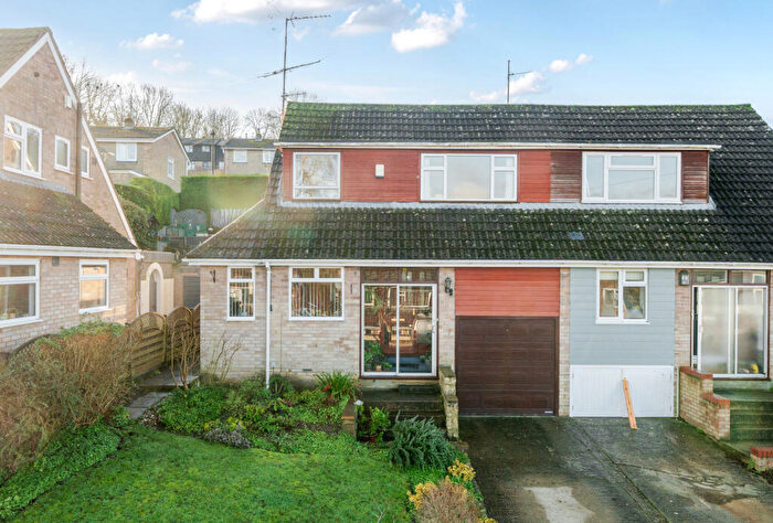 3 Bedroom Semi Detached House For Sale In Arundel Drive, Rodborough, Stroud, Gloucestershire, GL5