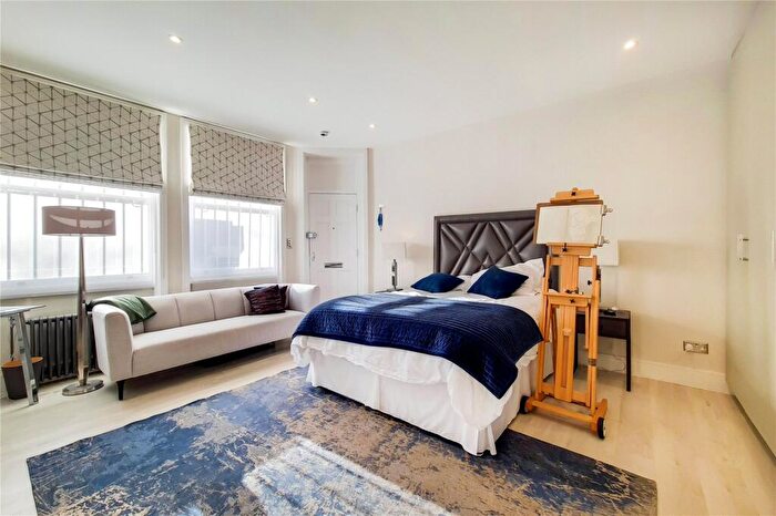 Flat To Rent In Arkwright Road, Hampstead, NW3