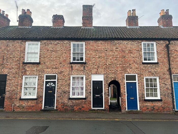 2 Bedroom Terraced House To Rent In Bondgate, Ripon, North Yorkshire, HG4