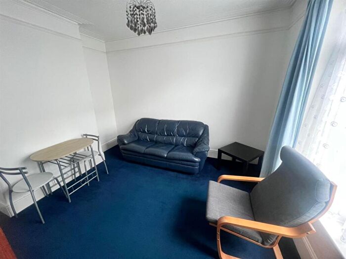 4 Bedroom Terraced House To Rent In Baileys Road, Southsea, PO5