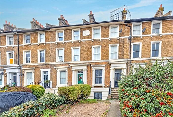 2 Bedroom Maisonette For Sale In Lewisham Road, London, SE13