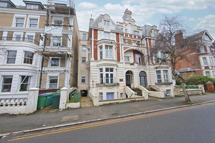 2 Bedroom Flat For Sale In Sandgate Road, Folkestone, Kent, CT20