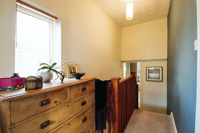 3 Bedroom End Of Terrace House For Sale In Burnaby Street, Cardiff, CF24