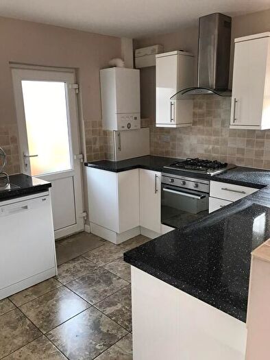 3 Bedroom House To Rent In Hawton Crescent, Wollaton, NG8