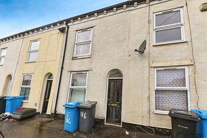 2 Bedroom Terraced House For Sale In Glasgow Street, Hull, HU3