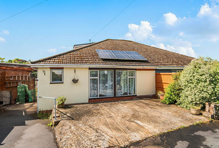 2 Bedroom Bungalow For Sale In Bellamy Close, Hanham, Bristol, BS15