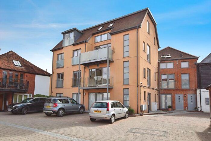 2 Bedroom Apartment For Sale In Holt Court, Brown Street ***Video Tour***, SP1