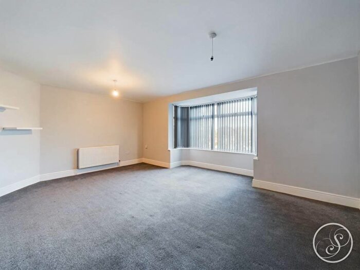 2 Bedroom Flat To Rent In Cross Gates Road, Leeds, LS15