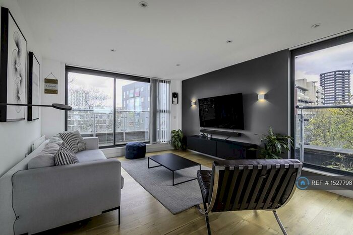 2 Bedroom Penthouse To Rent In Southgate Road, London, N1