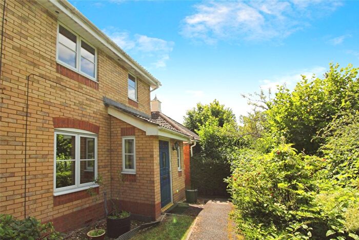 2 Bedroom End Of Terrace House To Rent In Berry Way, Andover, Hampshire, SP10