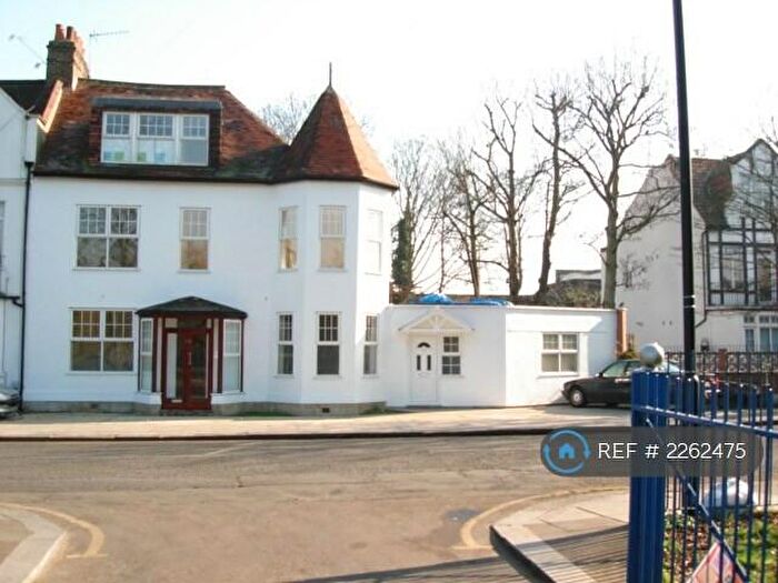 1 Bedroom Flat To Rent In Victoria Road, London, N18