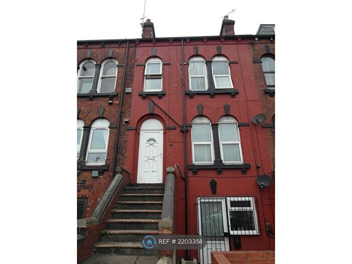 1 Bedroom Flat To Rent In Beeston, Leeds, LS11