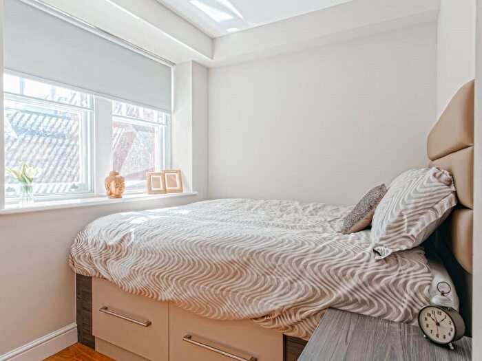 Apartment To Rent In Apt, St Paul's #, LS1