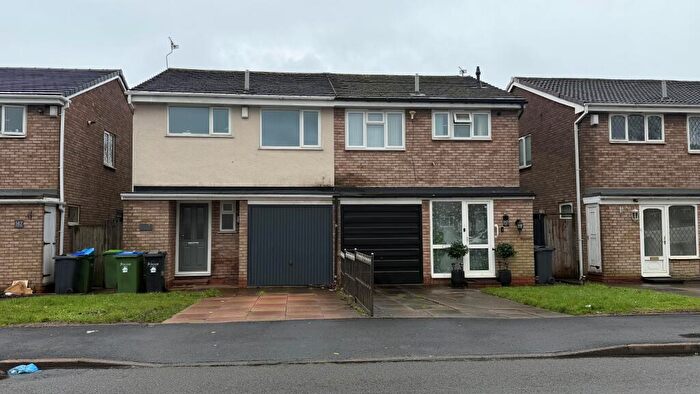 3 Bedroom House To Rent In Devereux Road, West Bromwich, B70
