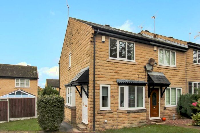 2 Bedroom Terraced House To Rent In Coverley Garth, Yeadon, Leeds, LS19