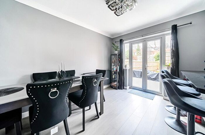 3 Bedroom Detached House For Sale In Bridge Road, Bagshot, Surrey, GU19