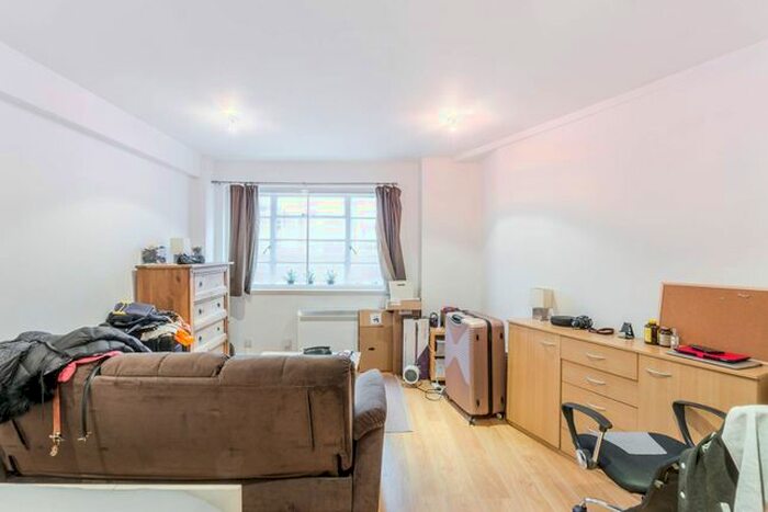 Studio To Rent In Charing Cross Road, Covent Garden, London, WC2H