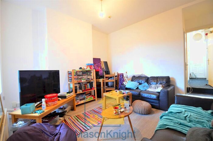 4 Bedroom Terraced House To Rent In Student Property - Manilla Roadselly Oak, Birmingham, B29