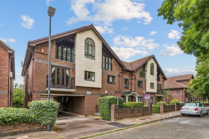 2 Bedroom Flat For Sale In Marsh Lane, Stanmore, HA7