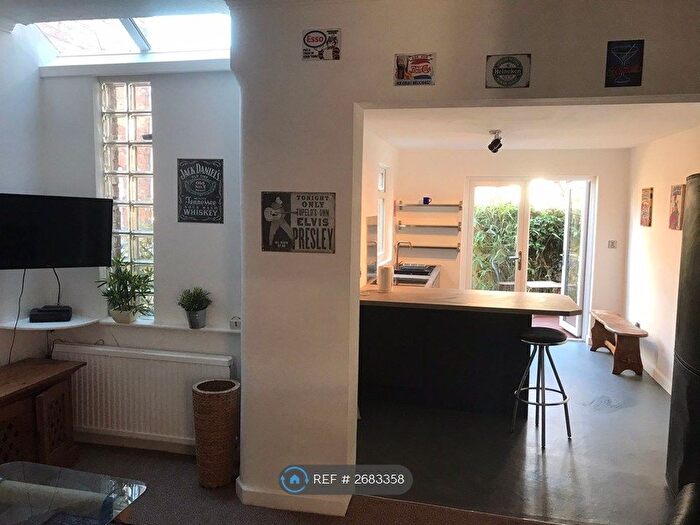 4 Bedroom Terraced House To Rent In Ashfield Road, Manchester, M13