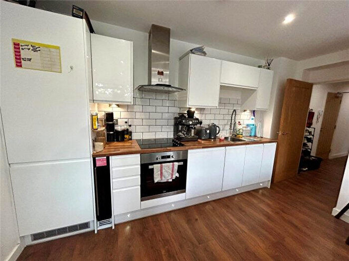 2 Bedroom Flat To Rent In D B H House, Carlton Square, NG4