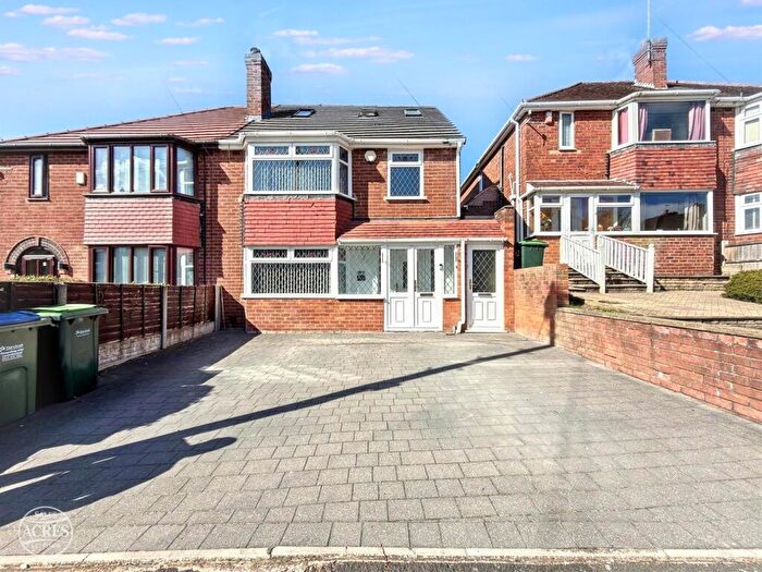 4 Bedroom Semi-Detached House For Sale In Appleton Avenue, Great Barr, Birmingham, B43
